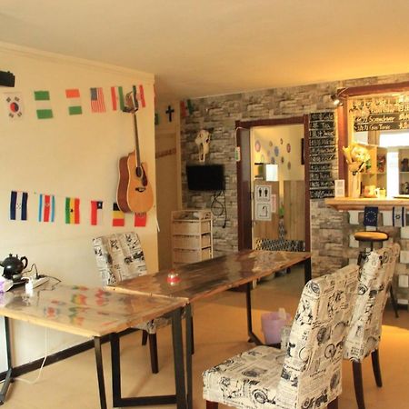 צ'נגדה First Met Backpackers Hostel מראה חיצוני תמונה