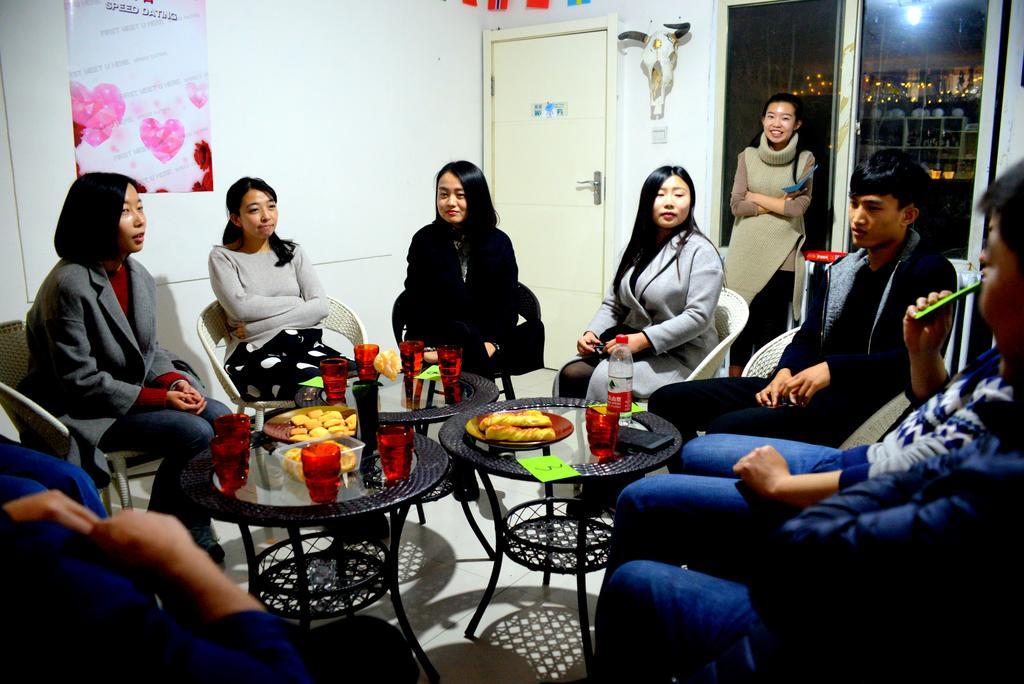 צ'נגדה First Met Backpackers Hostel מראה חיצוני תמונה