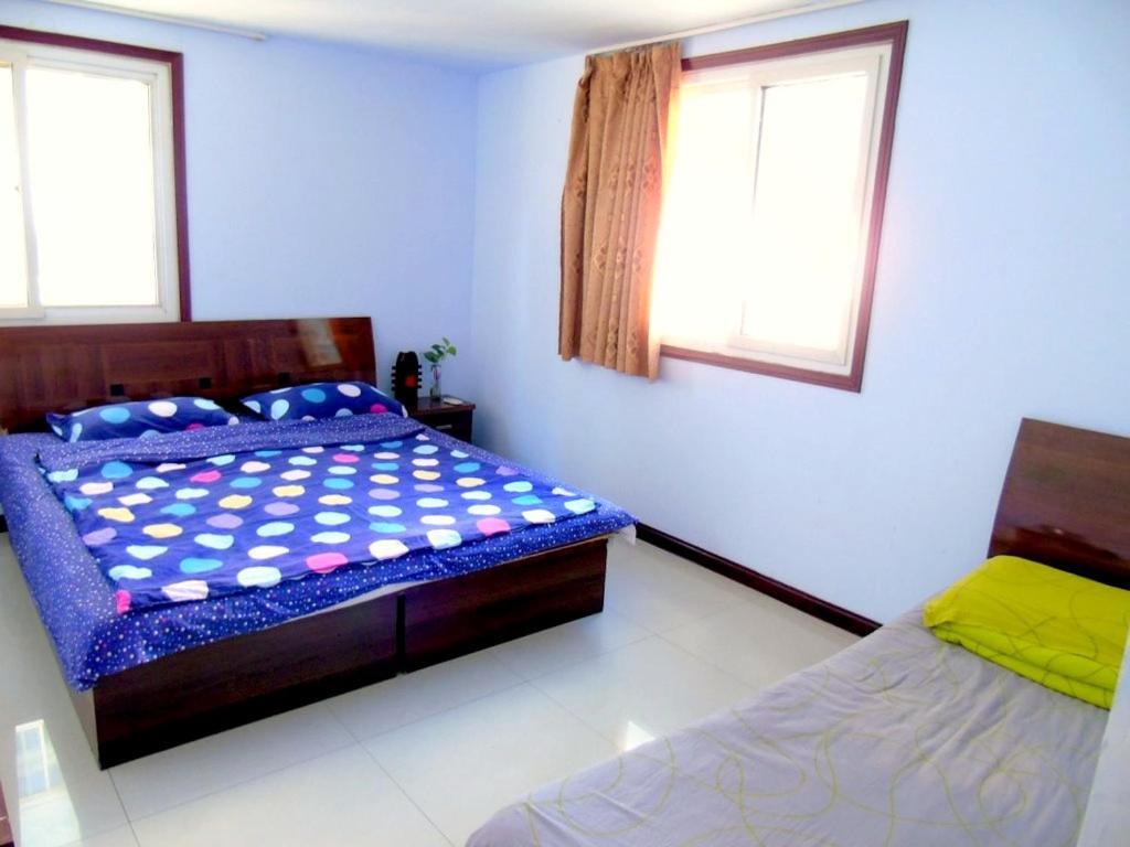 צ'נגדה First Met Backpackers Hostel מראה חיצוני תמונה