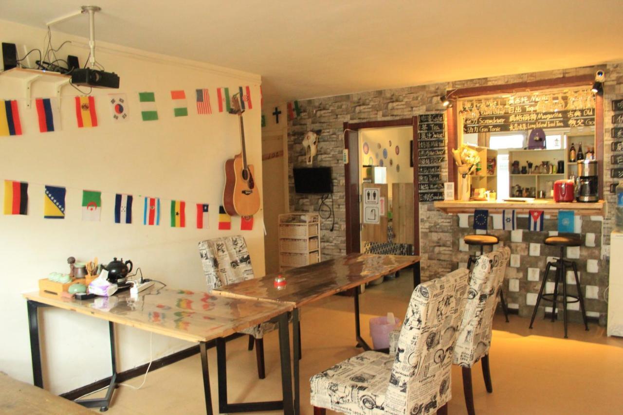 צ'נגדה First Met Backpackers Hostel מראה חיצוני תמונה